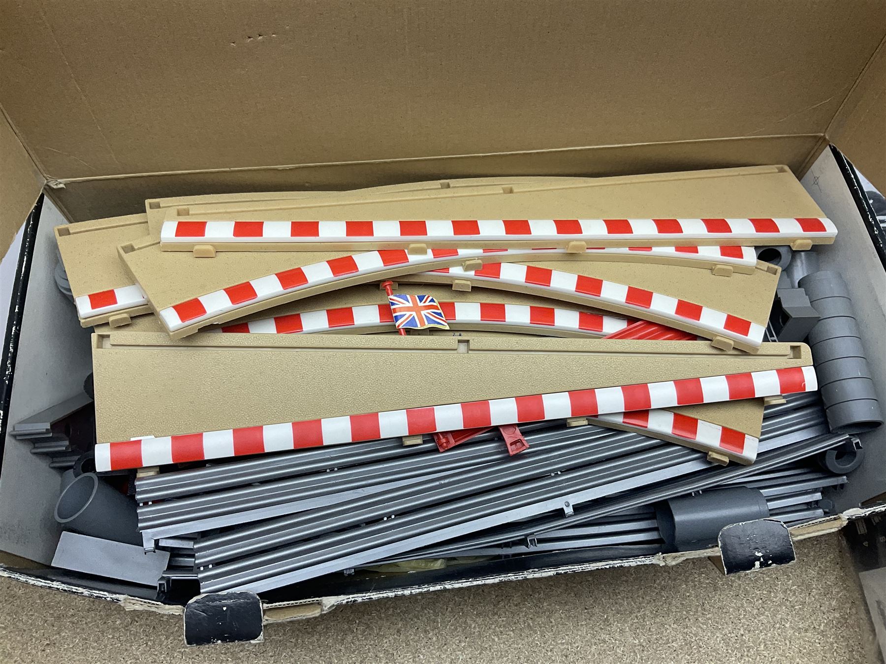 Scalextric - Scalextric 400 C587 set with March Ford 721 and JPS Formula One cars; Calibra Cup set with Motorsport Calibra and Old Spice Calibra; C8040 Track Extension Pack, Hump Back Bridge part-set and unassociated SuperSlot 1:32 scale die-cast Williams-Toyota FW29 unassembled car in four blister packs 