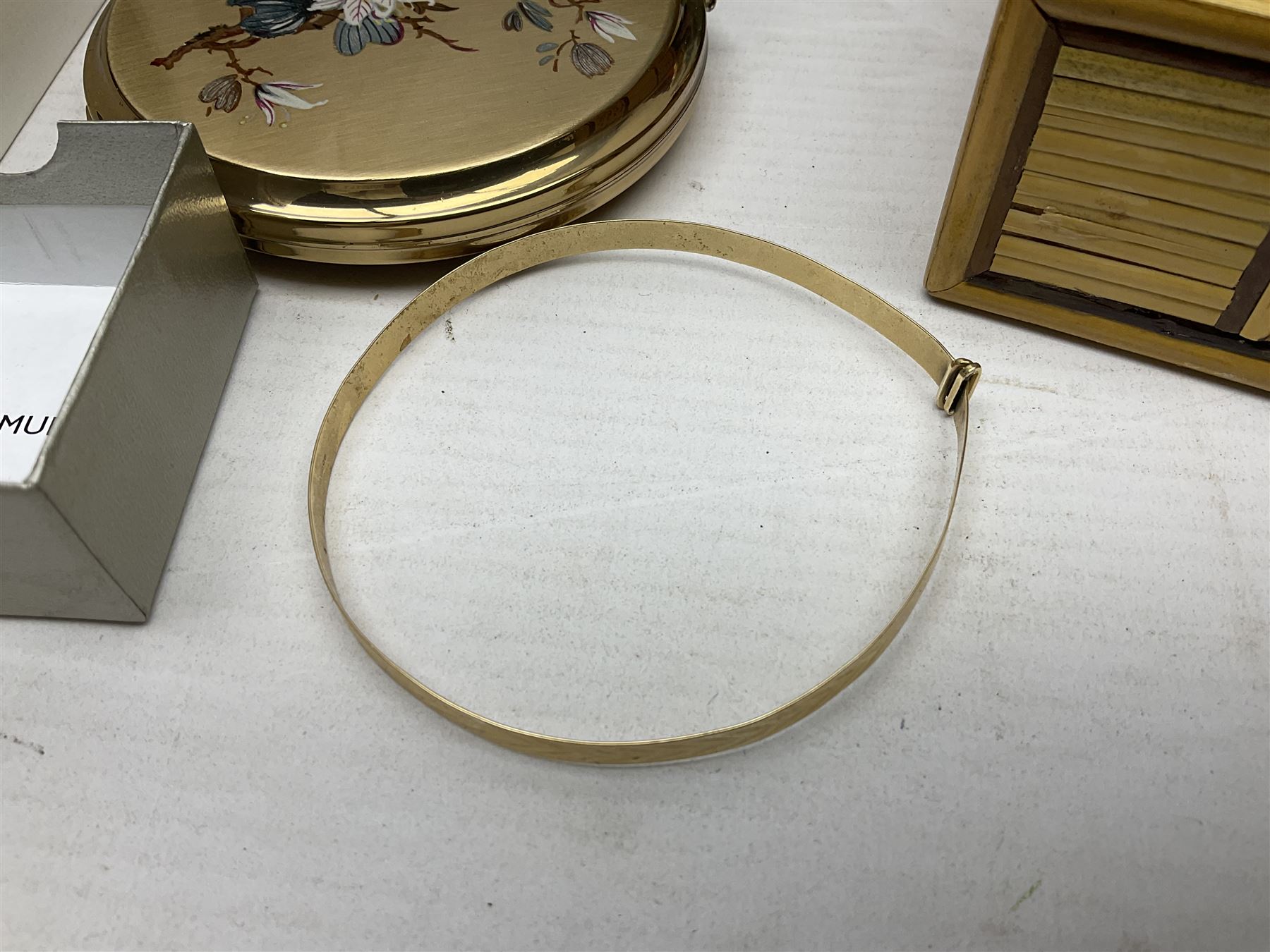 9ct gold bangle, hallmarked, pair of Pandora silver infinity earrings, 9ct gold stone set studs, other silver jewellery, costume jewellery, Stratton compact mirror and a Vincenza glass basket