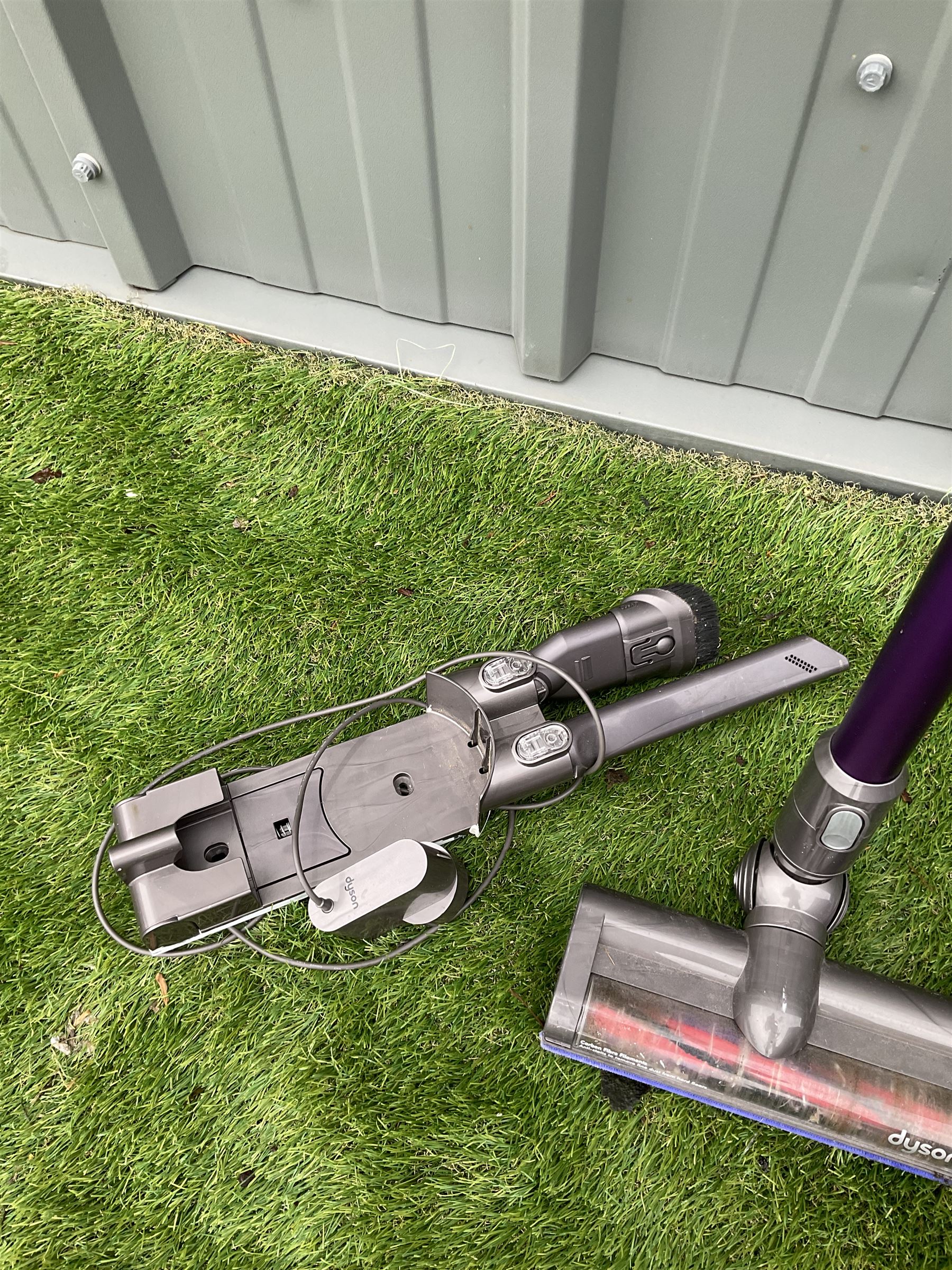 Dyson cordless vacuum cleaner with charging station Garden, Asset