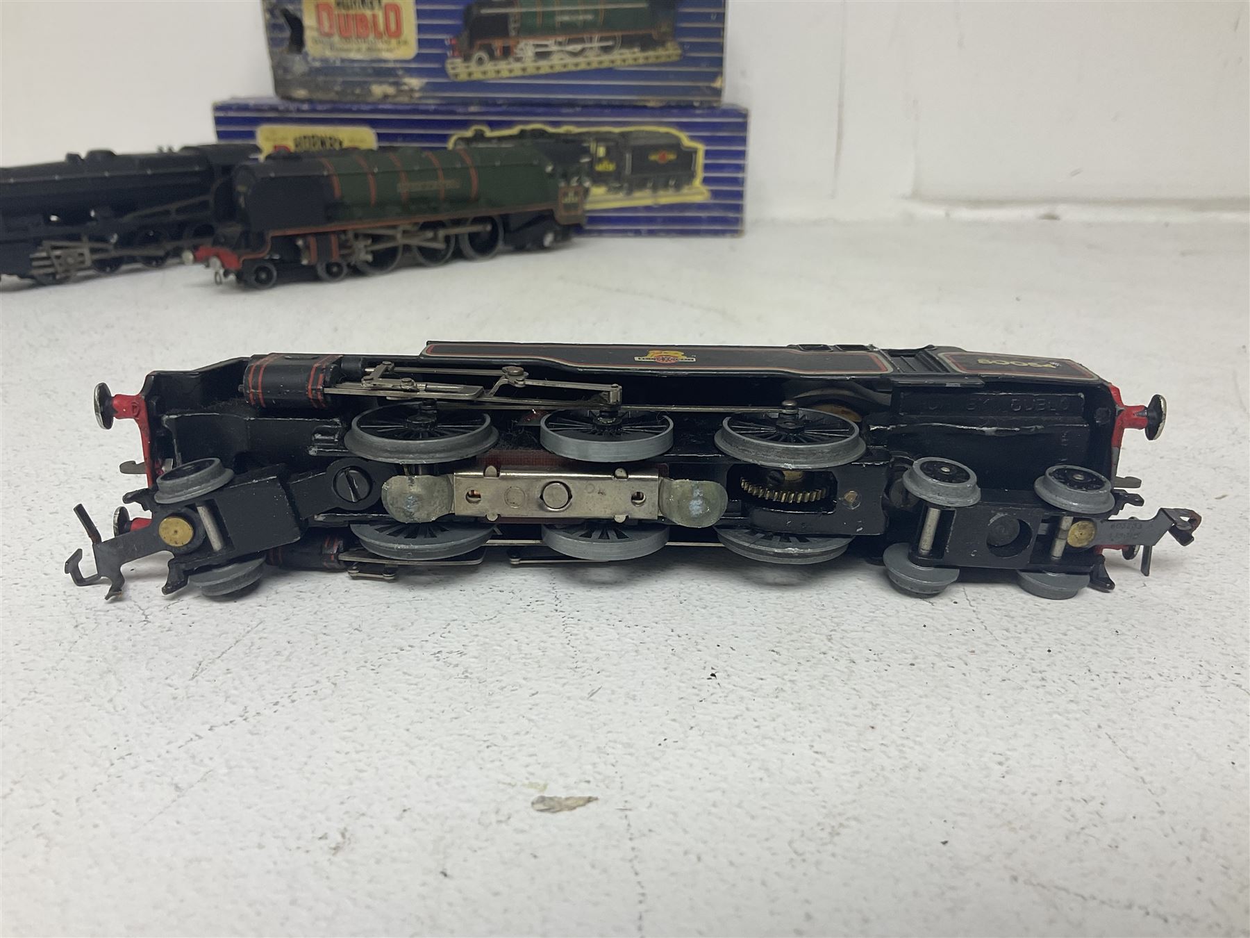 Hornby Dublo - 3-rail Class 8F 2-8-0 freight locomotive no.48158 with tender, Duchess Class 4-6-2 ‘Duchess of Montrose’ locomotive no.46232, Class 4MT Standard Tank 2-6-4 locomotive no.80054, all in original boxes; and Class N2 0-6-2 Tank locomotive no.69567, without box (4) 