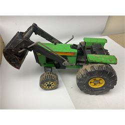 Tonka - fourteen pressed steel vehicles including Pick-up Truck, Tractor Digger, Mobile Crane, Trencher, Beach Buggy, two Bulldozers, Digger, Low Loader, Farm Trucks etc; and small quantity of spare parts (14)