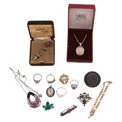 9ct gold Edwardian stone set pendant and 9ct gold chain links, silver jewellery including ...