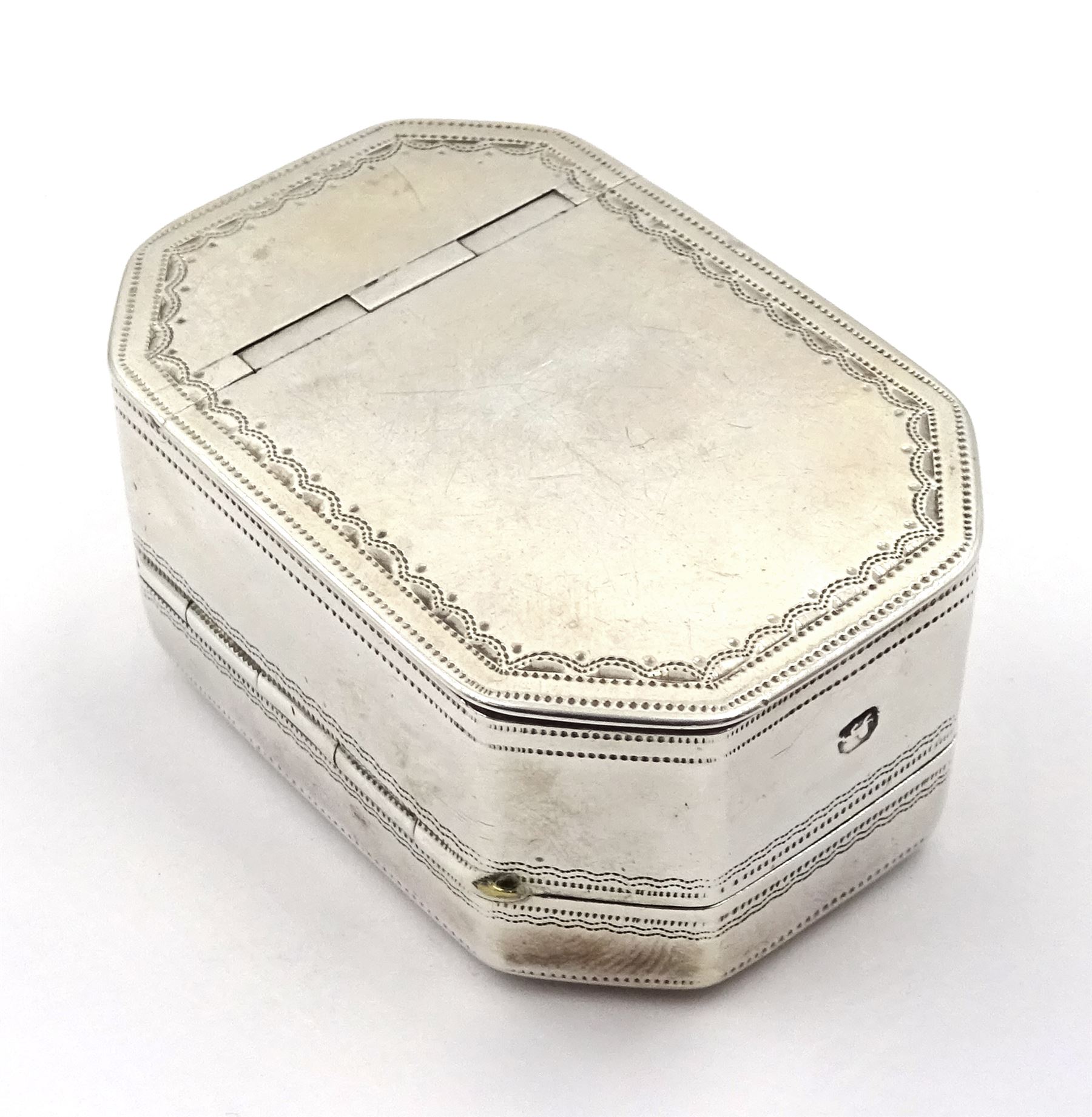 George III silver nutmeg grater makers mark TH, London 1806