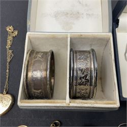 18ct gold diamond panel ring, 9ct gold signet ring, silver jewellery including charm bracelet and wristwatch, a pair of hallmarked silver napkin rings and costume jewellery, etc