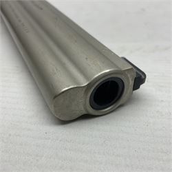 Smith and Wesson Model 686-8 .177 air pistol with satin finish, serial no.S0042397 with circular 10-shot magazine L37.5cm  NB: AGE RESTRICTIONS APPLY TO THE PURCHASE OF AIR WEAPONS.