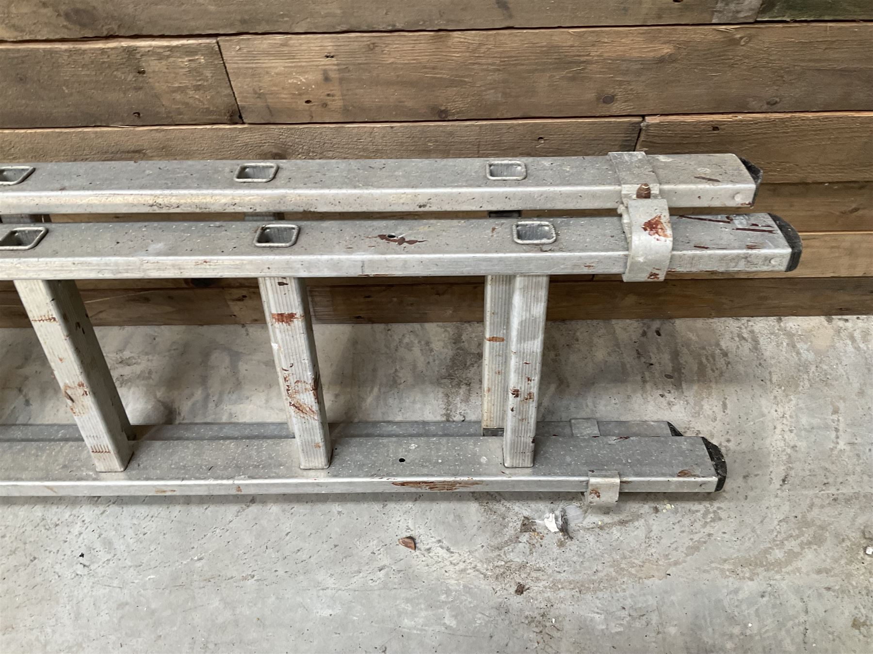 Youngman Trade 350 aluminium step ladders