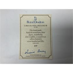 Royal Doulton Figure, Lord Olivier as Richard III, HN2881, limited edition 417/750, with certificate of authentication and original box, H28cm 