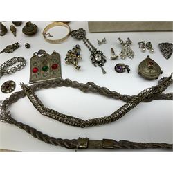 Collection of silver and stone set silver jewellery, stamped or hallmarked, and a collection of vintage and later costume jewellery, and Middle Eastern jewellery.