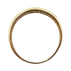 9ct gold cubic zirconia ring, hallmarked