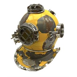 Reproduction diver's helmet, with plaque engraved 'US Navy Diving Helmet Mark V', H44cm