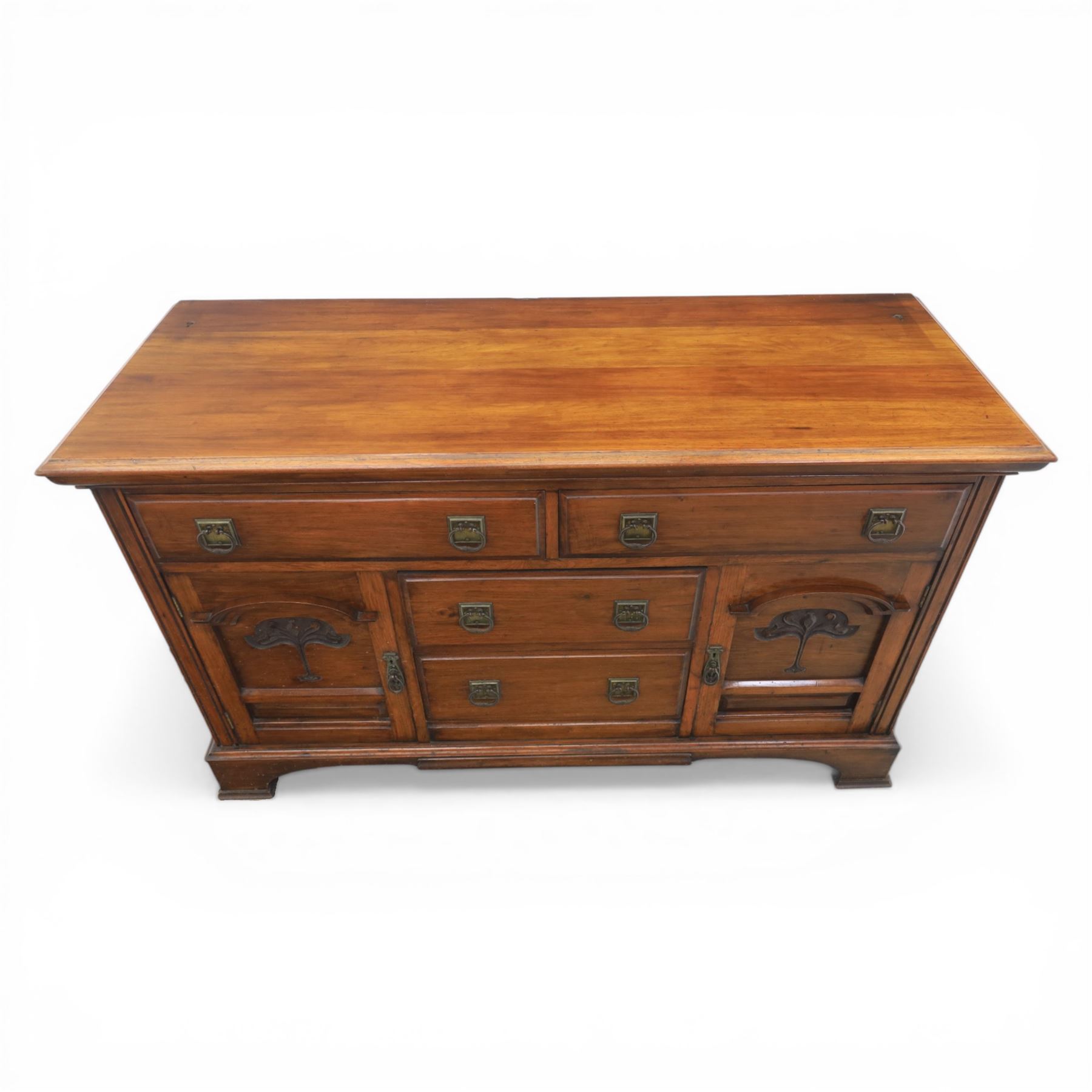 Early 20th century Arts and Crafts walnut sideboard