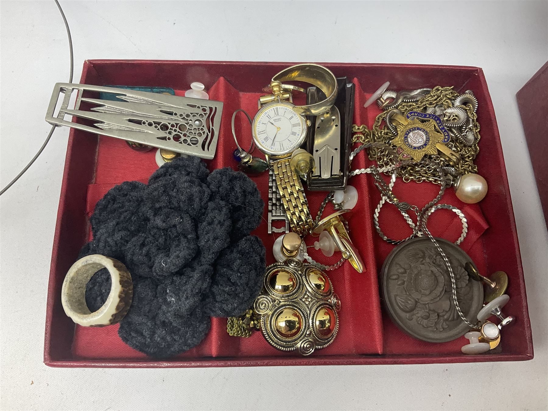 Quantity of costume jewellery to include watches, necklaces, earrings etc