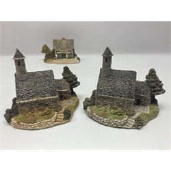 Sixteen Lilliput Lanes from the Irish Collection, to include Kilmore Quay, Causeway Cottage, Blarney Castle, Quite Cottage etc, all with boxes and deeds 