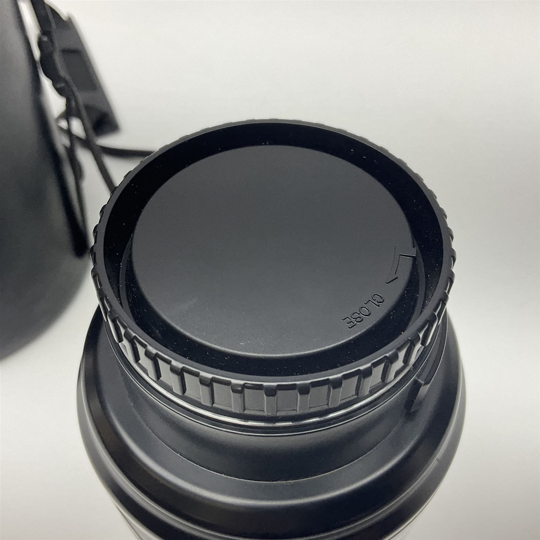 Minolta AF Reflex 500mm 1:8' camera lens serial no 1920721, in case