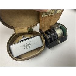 Collection of camera bodies and lenses, to include Olympus OM-1 camera body, serial no 106567, with 'Olympus OM-System F.Zuiko Auto-S 1:1.8 f=50mm' lens, serial no 135097,  Zenit-B camera body, serial no 71017867, with 'Helios-44-2 2/58' serial no 7500040, Voigtlander Vito B camera body, with 'Voigtlander Colour Skopar 1:2.8/50' lens, 'Olympus OM-System Zuiko Auto-Zoom 1:4 f=75-150mm' lens serial no 104321, 'Tamron SP 35-210mm 1:3.5-4.2' lens etc 