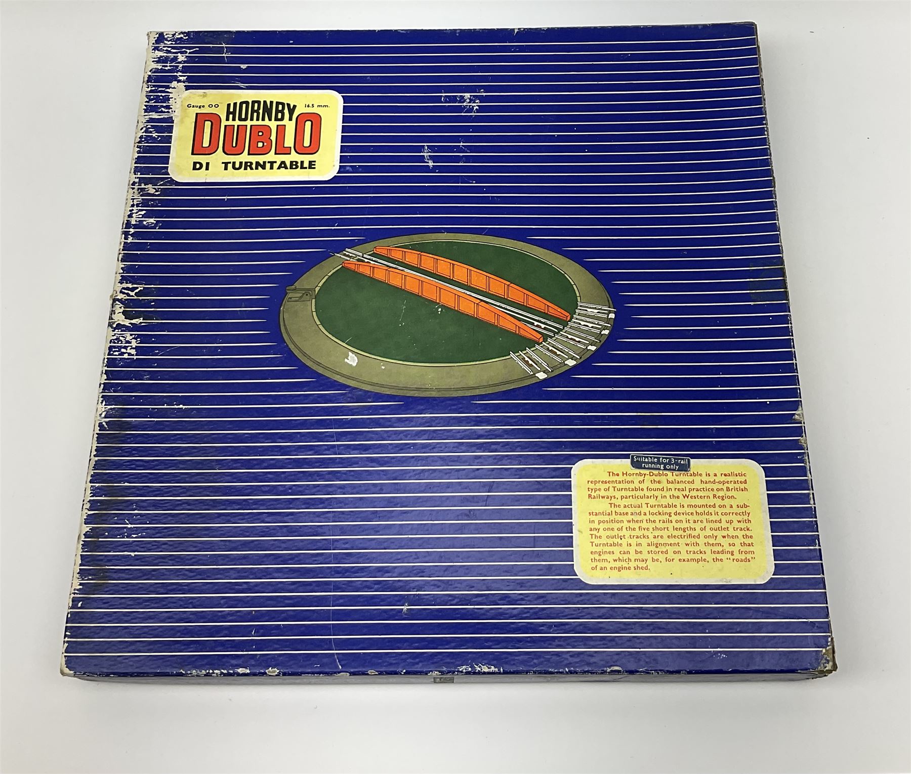 Hornby Dublo - six D1 accessories comprising Turntable; Through Station with white edges and separately boxed Platform Extension with Wall; Signal Cabin with orange roof and pack of station names; Level Crossing; and Island Platform; all boxed (6)