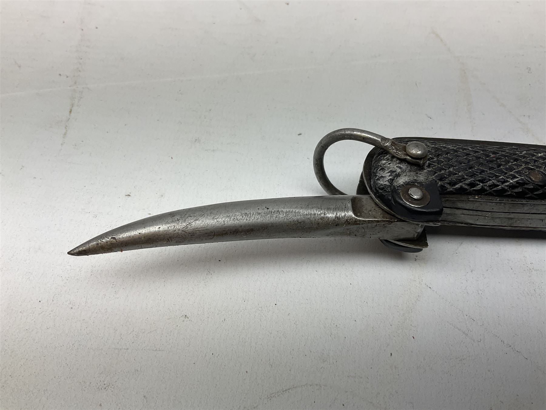 WW2 British army folding jack/clasp knife, the blade marked A.H. Bisby & Co Ltd Sheffield with broad arrow and date 1944, marlin spike and can opener; and British Navy seaman's rope pocket knife, the blade marked Venture H.M. Slater Sheffield (2)