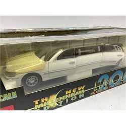 Sun Star - five 1:18 scale die-cast models comprising Ford Lincoln 2000 Limousine Millenium Edition; TX1 London Taxi Cab 1998; 1972 Datsun 240Z; 1939 Horch 855 Roadster; and Mercedes-Benz 350 SL; all boxed (5)