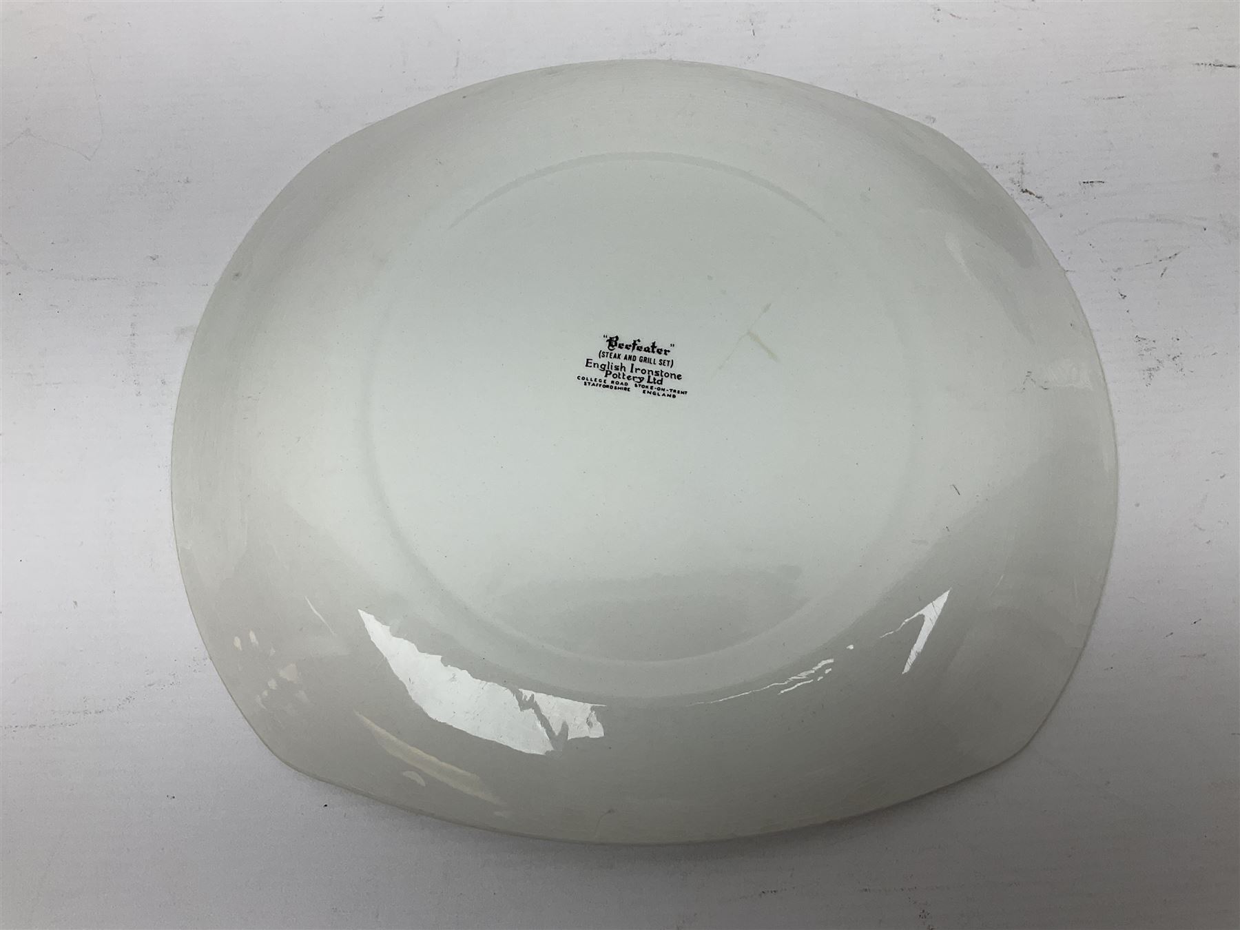 Set of Six Washington pottery fish series plates, titled Aquarius, together with two Ironstone pottery Beefeater plates, L28cm, H24cm