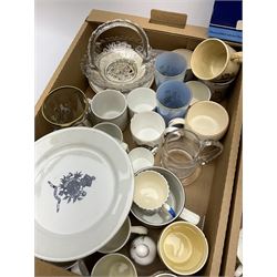 A large collection of commemorative ware, including Wedgewood Jasperware plates and trinket box for Royal silver jubilee, Shelley teacup and saucer for Edward VIII coronation, Bisto cups and saucers for George V and Queen Mary's coronation in 1911, loving cup, 1937 Coronation basket, thimbles, magazines and new cuttings etc. 