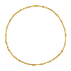 20ct gold Middle Eastern child's bangle