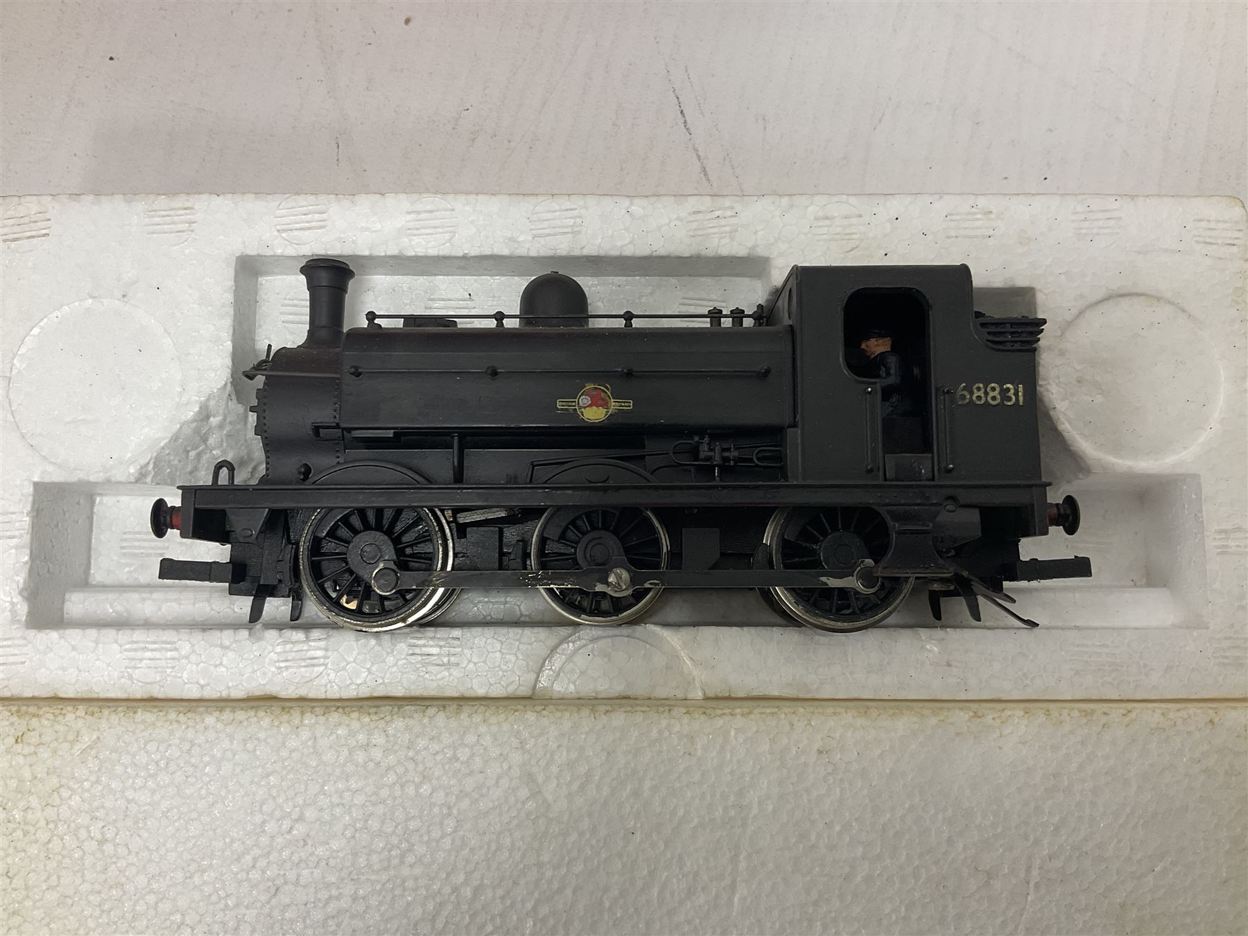 Hornby ‘00’ gauge - LBSC Class A1 0-6-0 ‘Brighton Works’ Terrier locomotive no.32635; LBSC E2 Class 0-6-0 tank locomotive no.100; BR Class 3F Jinty 0-6-0 tank locomotive no.47480; Caledonian ‘Pug’ Class 0-4-0 Saddle Tank locomotive no.270; GNR Class J13 0-6-0 Saddle Tank locomotive no.1247; LNER Class J83 0-6-0 locomotive no.8477; Class J52 0-6-0T locomotive no.68831 in BR black; in original boxes; BR Black 0-4-0 locomotive no.56025, in ‘Smokey Joe’ box; two further loose locomotives comprising ‘Waddon’ 0-6-0 locomotive no.54 and Caledonian Railway 0-4-0 locomotive no.270 (10) 