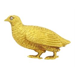 Early 20th century gold grouse brooch, the eye set with a rose cut diamond, stamped 18ct, in fitted silk and velvet lined box by John Hall & Co, Manchester