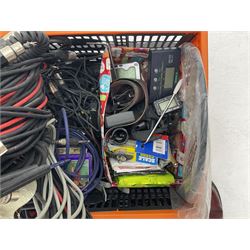 Alesis SR-16 drum machine, Neewer 48V phantom power supply, microphone stand, Genexxa microphone, quantity of jack to jack cables and other similar items