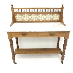 Edwardian walnut washstand, raised tiled back, marble top, turned supports joined by single undertier, W107cm, H111cm, D51cm