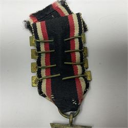 WWI Imperial German Hanseatic Cross for Hamburg; and Marine Corps 1914-18 Cross with four clasps for Durchbruchsschlacht, Ypern, Yser and Antwerpen; both with ribbons (2)