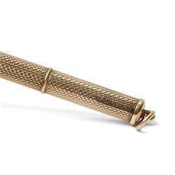 9ct gold extendable toothpick with engine turned decoration, Birmingham 1967, L5cm (not extended)