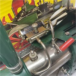 Wilesco D36 live steam roller (Dampf-Strassenwalze) 