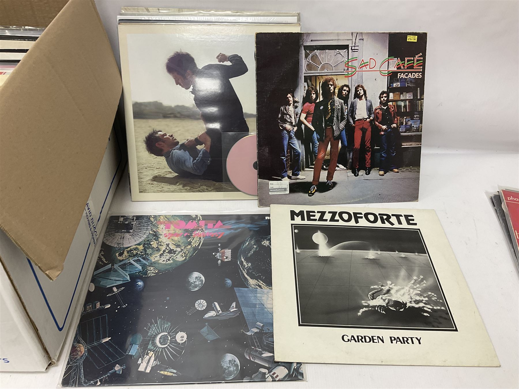 Collection of vinyl LP records, Pop, Blues, Rock, Soul, Funkadelic Uncle Jam Wants You, Lil Louis & The World I Called U, New Order Blue Monday, The John Lennon Collection and Radiohead OK Computer, etc