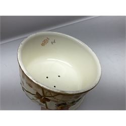 Royal Bonn Franz Anton Mehlem cheese dome and stand, H16cm