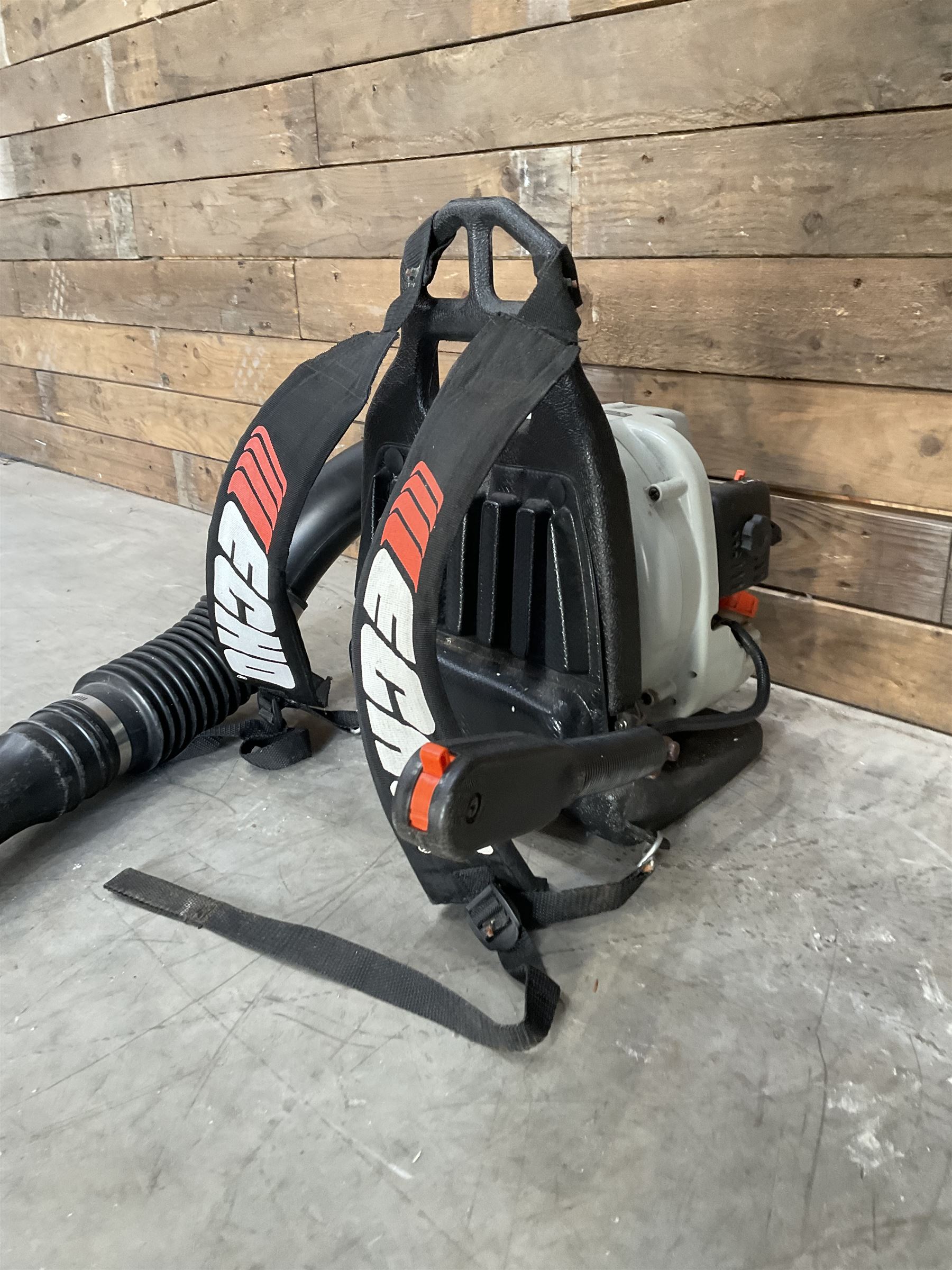 Echo PB-260LSI blower