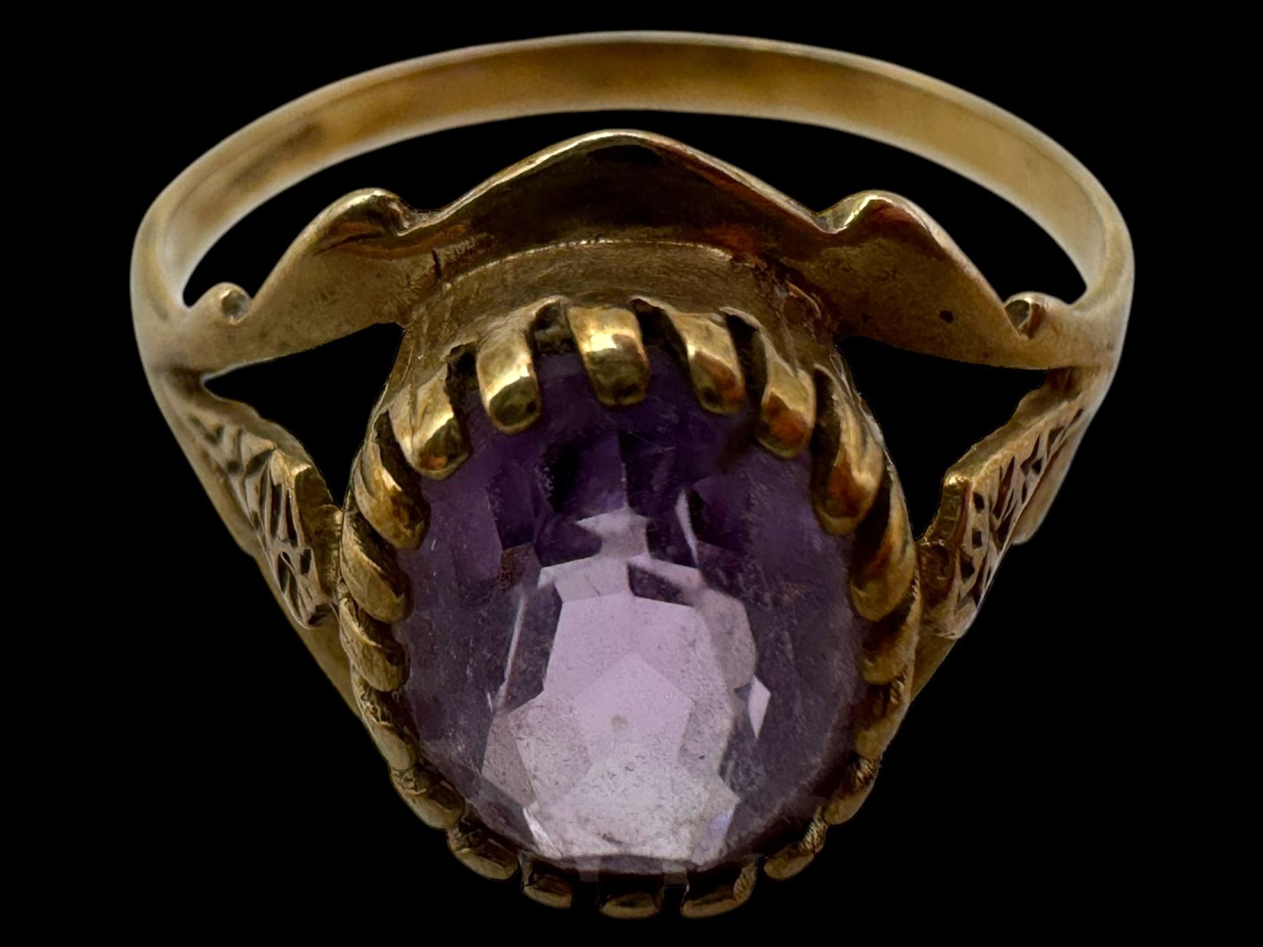 9ct gold amethyst ring, hallmarked 