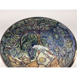 Studio pottery bowl, with internal decoration of a horse in a landscape, marked RP 895 to base, H7cm, D12cm
