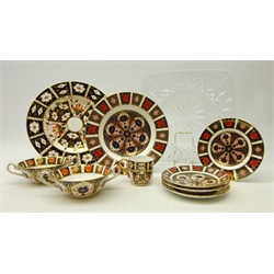  Royal Crown Derby Old Imari no.1128 soup bowl & tea plate, dinner plate no. 2451, three saucers no.1128, two soup bowls and Victorian Imari cup, c1890 and a Waterford Lismore pattern square plate, 30cm x 30cm (10)     