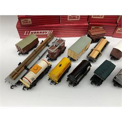 Hornby Dublo - sixteen wagons comprising 4300, 4301, 4311, 4325, 4313, 4612 (in Tony Cooper 1984 box), 4615, 4626, 4627, 4640, 4648, 4658, 4675, 4676, 4678 and 4680; all boxed (16)