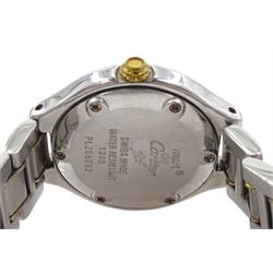 Must De Cartier 21 ladies bi-metal stainless steel quartz wristwatch, Ref. 1340, silvered dial with an inner minute track and Roman numeral bezel, on integrated bi-metal bracelet