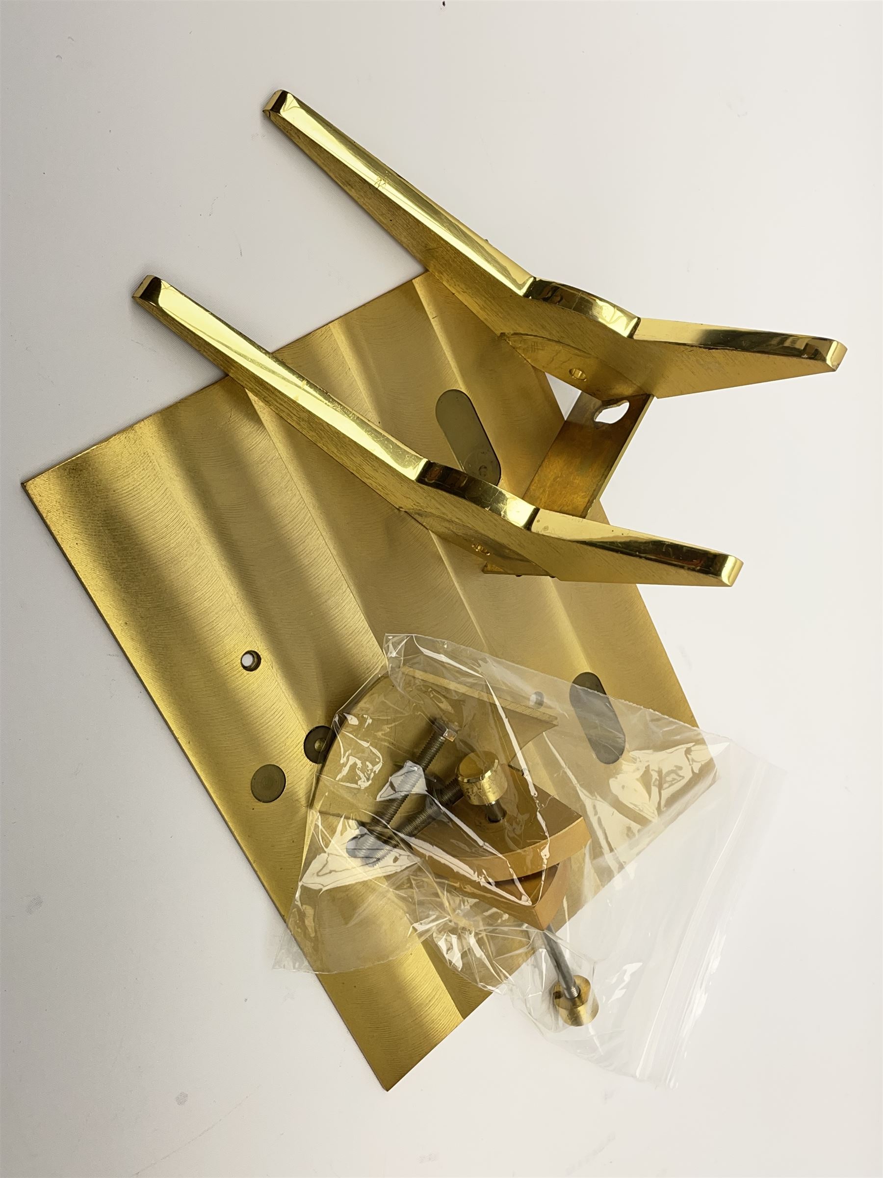 Jaeger-LeCoultre Atmos timepiece clock, in gilt brass and glass case, with wall mount, serial number - 444966