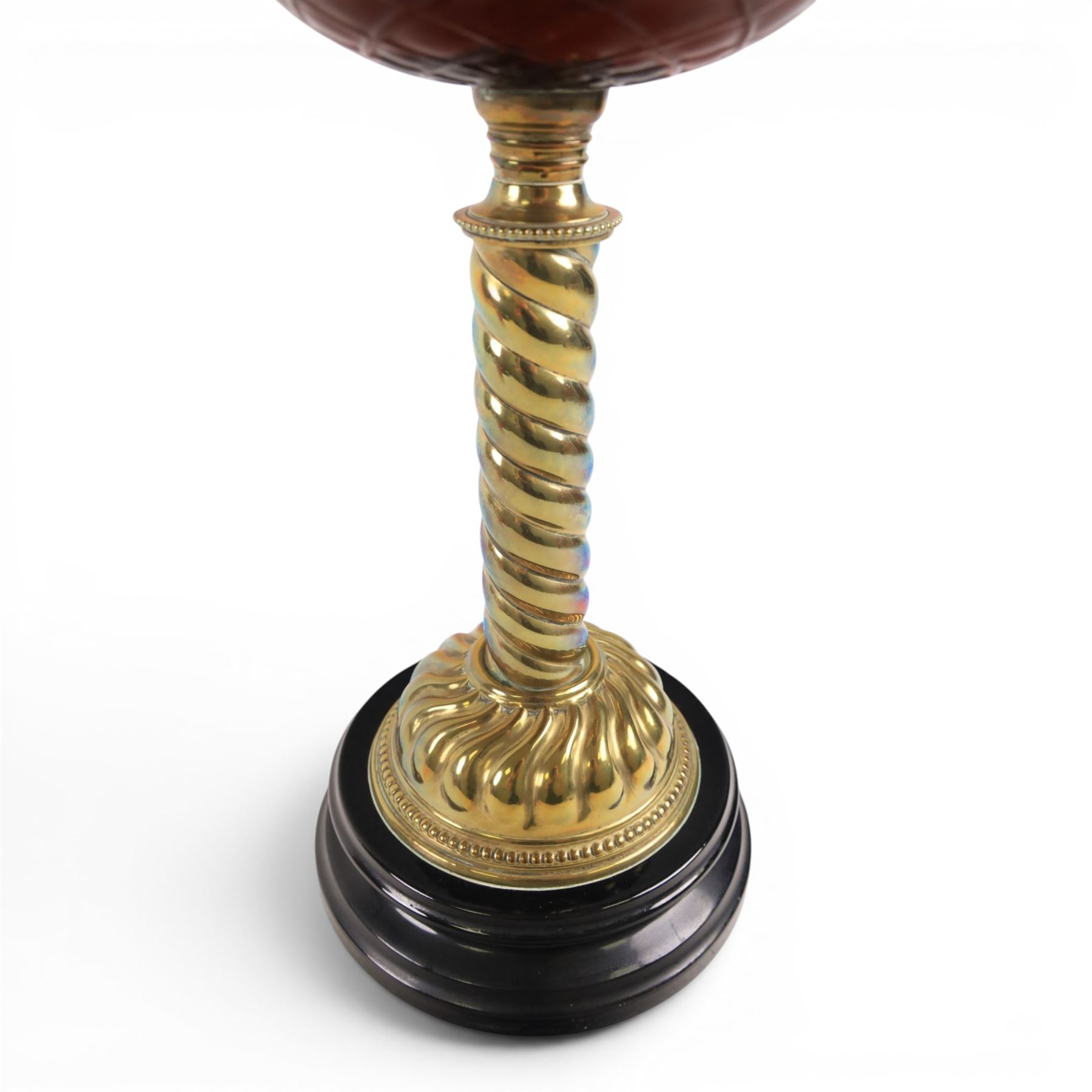 Victorian oil lamp, with etched shade with fluted rim, above a cranberry reservoir, on twisted brass pedestal and decorative base, together with cranberry glass jar, lamp H72cm 