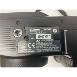 Canon EOS Digital Rebel camera body, serial no. 1960505067, with 'Canon Zoon EF-S 18-55mm 1:3.5-5.6 II' lens, in original box 