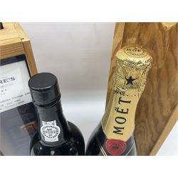 Mixed alcohol including, Warre's 1996 Quinta Da Cavadinha Vintage Port, 75cl 20% vol, bottled 1998, one bottle, and Moët & Chandon Imperial Brut champagne, 750ml 12% vol, one bottle, both in boxes
