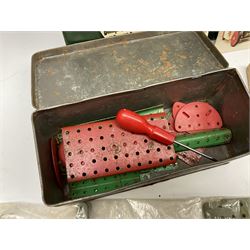 Mamod Minor 1 stationary live steam engine, line shaft, power hammer etc, attached to a wood board, with boxes and a quantity of Meccano 