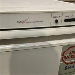 Bosch Logixx easy access fridge with freezer compartment - THIS LOT IS TO BE COLLECTED BY APPOINTMENT FROM DUGGLEBY STORAGE, GREAT HILL, EASTFIELD, SCARBOROUGH, YO11 3TX