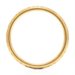 18ct gold wedding band old wedding band, the inside engraved 'Fidelity', the shank with engraved decoration, Chester 1954