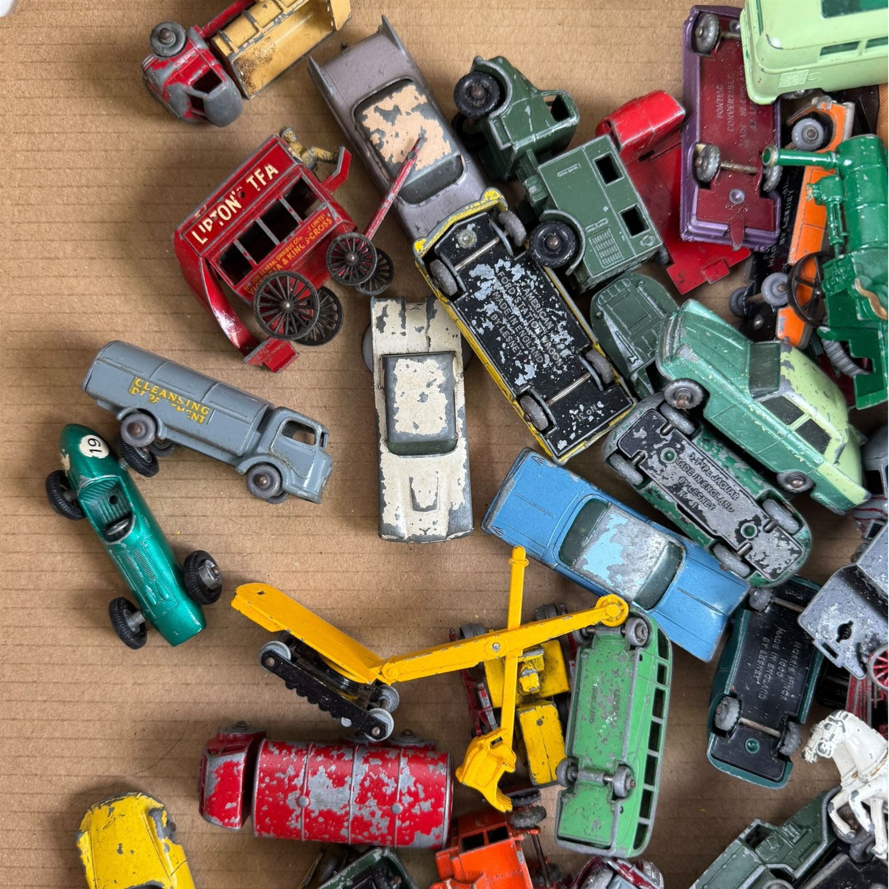 Collection of Matchbox Lesney diecast model vehicles, including buses, lorries, cars, cranes, etc, all loose and playworn