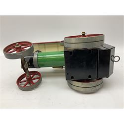 Mamod TE1A Steam Traction Engine with steering rod; unboxed.