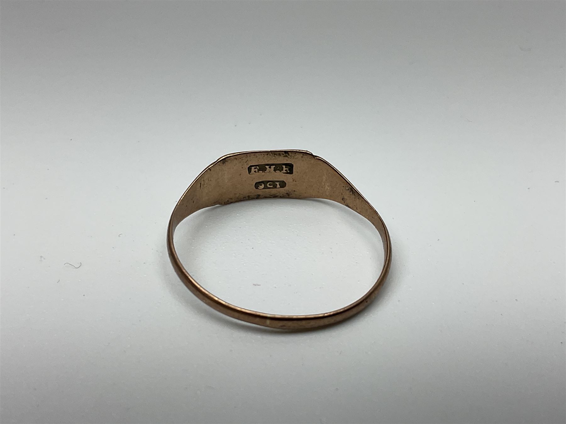 Victorian and later 9ct gold jewellery including glazed photo pendant, three gold cased wristwatches, signet ring and a cameo brooch, all hallmarked and silver jewellery including fobs, wristwatch, brooches and rings etc 